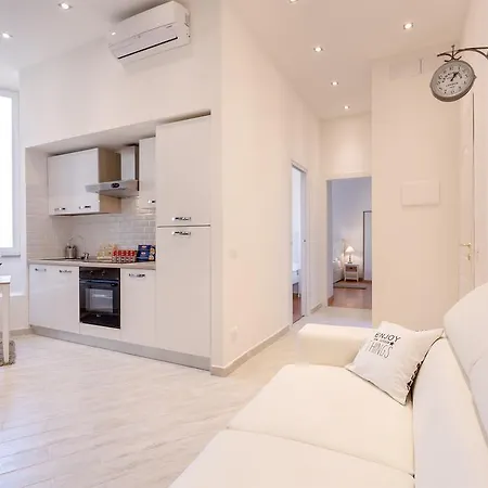Townhouse By The Spanish Steps Rome Room photo