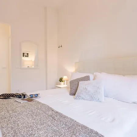 Townhouse By The Spanish Steps Rome Room photo