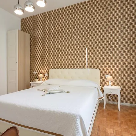 Townhouse By The Spanish Steps Rome Room photo