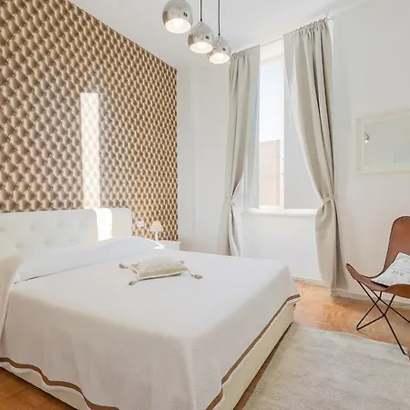 Townhouse By The Spanish Steps Rome Room photo